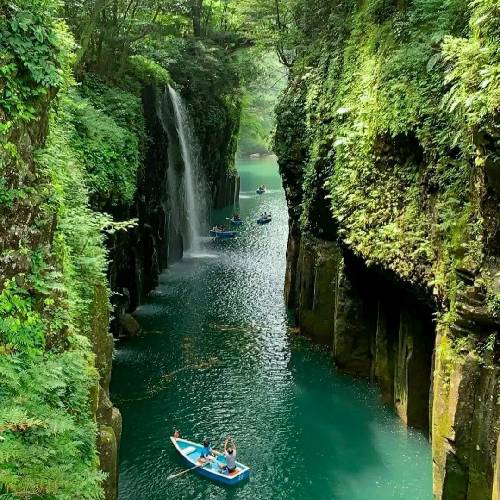 نقدی بزنم یا که بیت کوین پسر وایسا وایسا بابی اومد سیج پشت خط